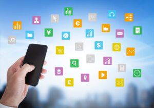 LINEを活用したOMOとは？メリットやうまくいくためのコツを解説