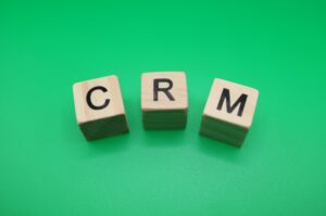 LINEをCRMに活用する方法！外部ツールと連携するべき？活用例や成功させるポイントを紹介！