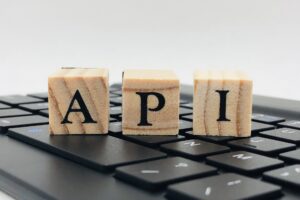 アフィリエイトにおけるAPI連携とは？主要なASPが提供するAPIも紹介！