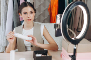 インフルエンサーアフィリエイトとは？メリットや依頼方法をまとめて解説