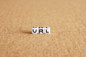 LINEでURLを短縮する方法！ビジネスで使えるメリットと注意点を解説